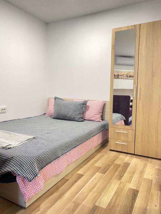 Apartment Cozy Home 3 Ruse Bagian luar foto